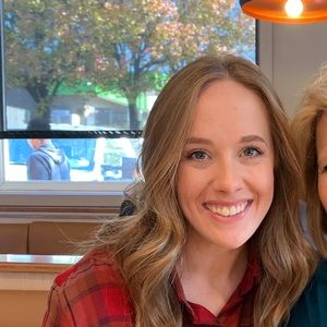 Meet your Posher, Ashlyn